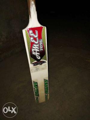 Tennis Wooden Cricket Bat in great condition. Best in
