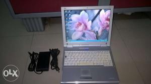Toshiba MINI Laptop 120GB Hardest 2GB Ram