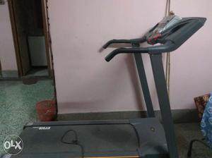 Treadmill automatic