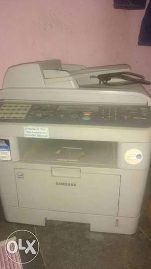White And Gray Samsung Photocopier Machine