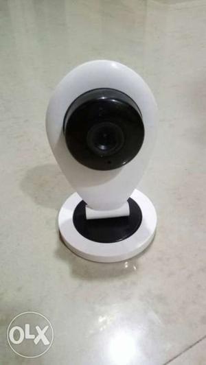 WiFi CCTV camera with SD card slot upto 32gb support