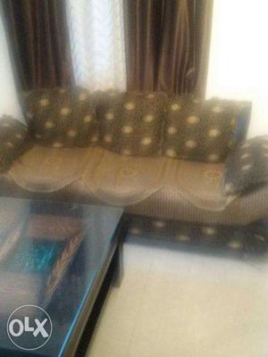 7 seater sofa in a very good condition