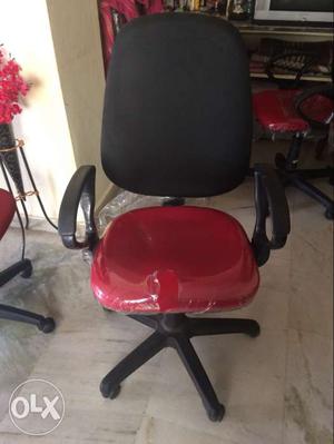 Black And Red Rolling Office Armchair