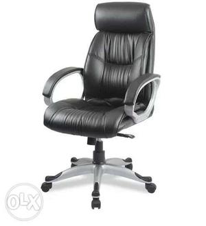 Brand new office chairs and Manufacturer. boss