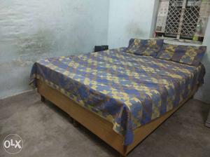 Double bed with storage box and mattress. size