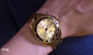 Invicta original watch golden.used occasionally.6 months