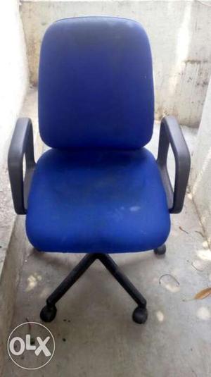 Office chairs good condition in one year warranty