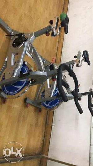 Spin bike brand new cndan borh celling for 30k