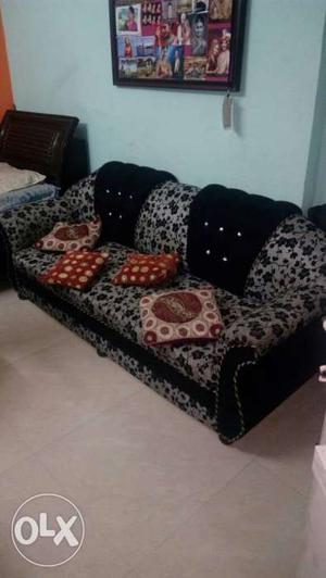 Black And Grey Fabric Floral Sofa