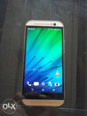 Htc one m8 32 gb dual camera with box new look