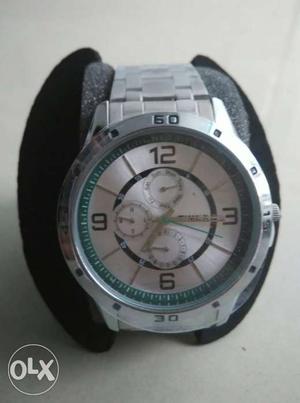 Timex silver watch,never used