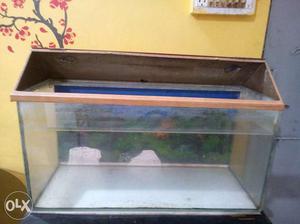  Fish tank with cover