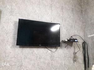 BRAND NEW MITASHI 44" LED TV... used for only 1