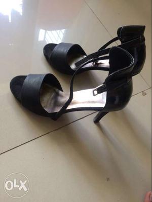 Black Leather Ankle Strap Heels size 5
