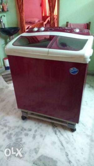 Red And White Twin Tub Washing Machine
