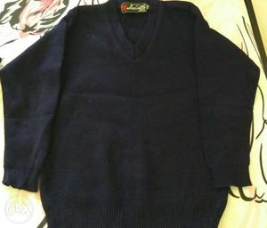 Used, Good Condition Navy blue boys sweater Height 23 Width