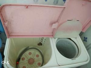 White And Pink All-in-one Plastic Portable Washer And Dryer