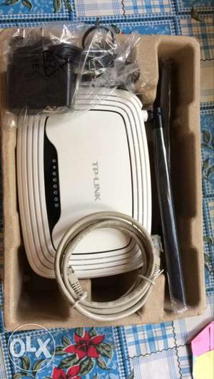White TP LINK Wireless Router In Box