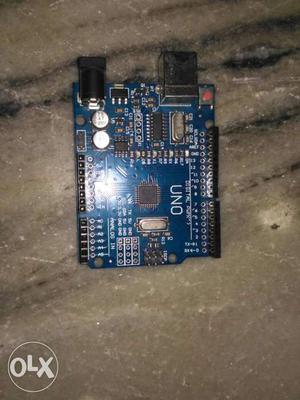 Arduino UNO MICROCONTROLLER With cable. Product