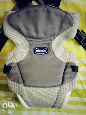 Chicco baby carrier...Used for a short period