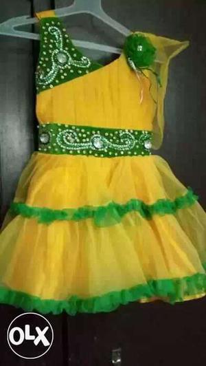 Girl's dress new Yellow And Green
