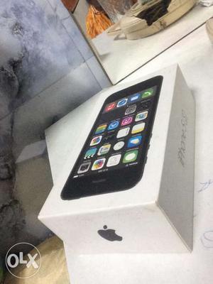 IPhone 5s 16gb with box Only phone I'll provide