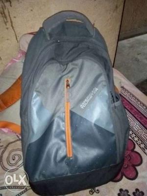 New American tourister bag only 17days used.