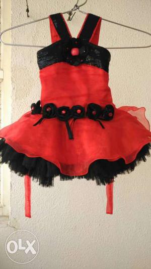 Party Wear Red And Black Sleeveless Dress - 18 Size upto 1.5
