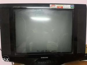 Samsung TV in very good and running condition