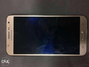 Samsung galaxy j7 in mint condition with bill