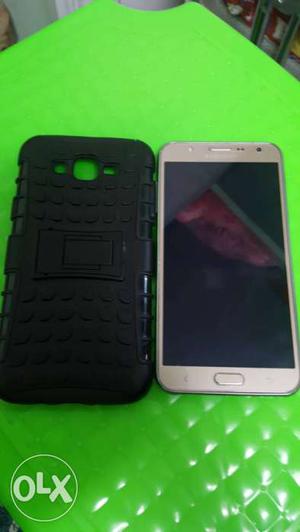 Samsung j7 only charger mobile and with tyre case