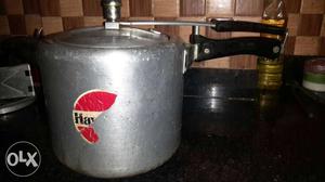 Stainless Steel Pressure Cooker 5L