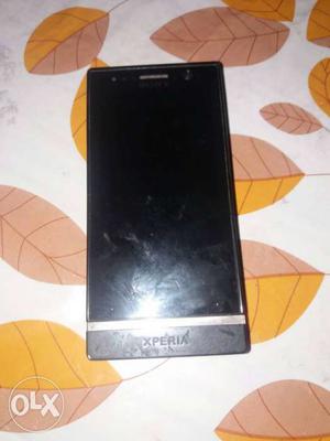 Xperia u in very good condition. 512 mb rom. 8 gb