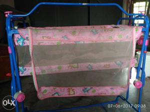 Baby cradle, new condition