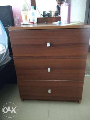 Brown Wooden 3-drawer Nightstand