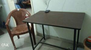 Cello Chair nd Table in good condition
