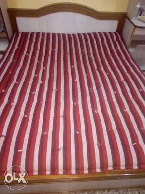Double bed mattress filled with cotton in very