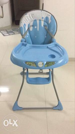 Harry and Honey baby High Chair. light blue, very