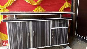 I sell my new condition tv table ple call