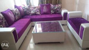 It's brand new 9 seater new sofa set with table