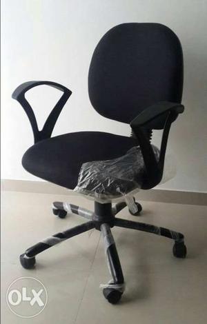 Office Chair just used for a month brand new
