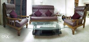 One Sofa set (3+1+1) made of teak with a teapuoy, is for