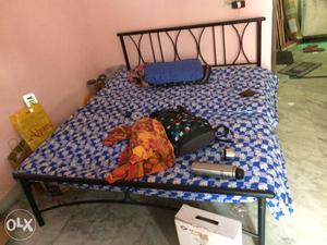 Queen size bed for sale. 6 months old with 2