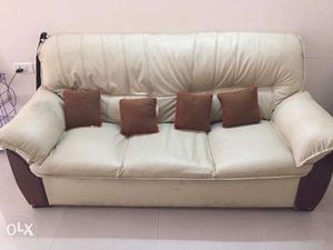SOFA SET FOR SALE (3 + 1 + 1) - Old Airport Road - Bangalore