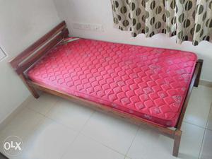 Single cot - solid wood - with Kurl-on Mattress