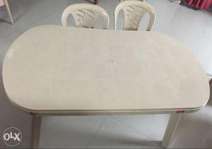 VARMORA Dinning Table with 4 chairs