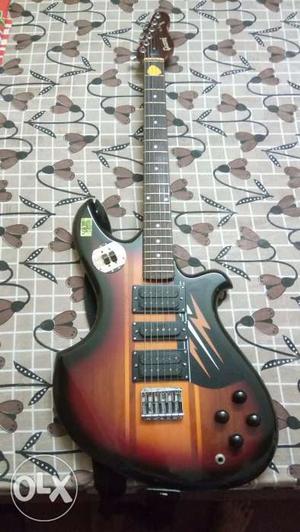 Givsion electric guitar 3month old
