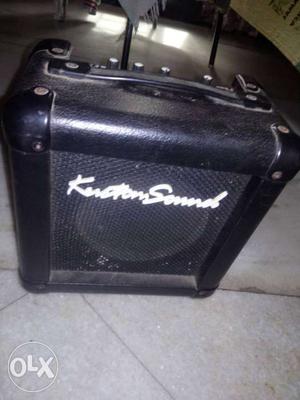 Kustom sound guitar amp(needs repairs)