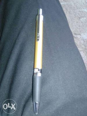 This pen is bast quality in camera