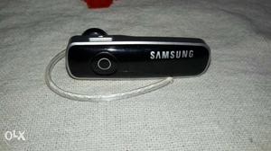 Black Samsung Earpiece
